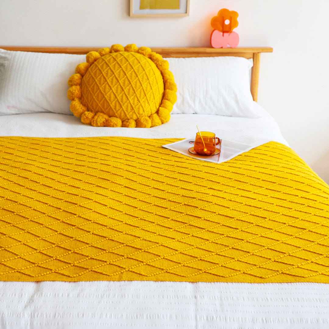NNEAGS Yellow Diamond Pattern Knitted Throw Blanket Warm Cozy Woven Cover Couch Bed Sofa Home Decor with Tassels