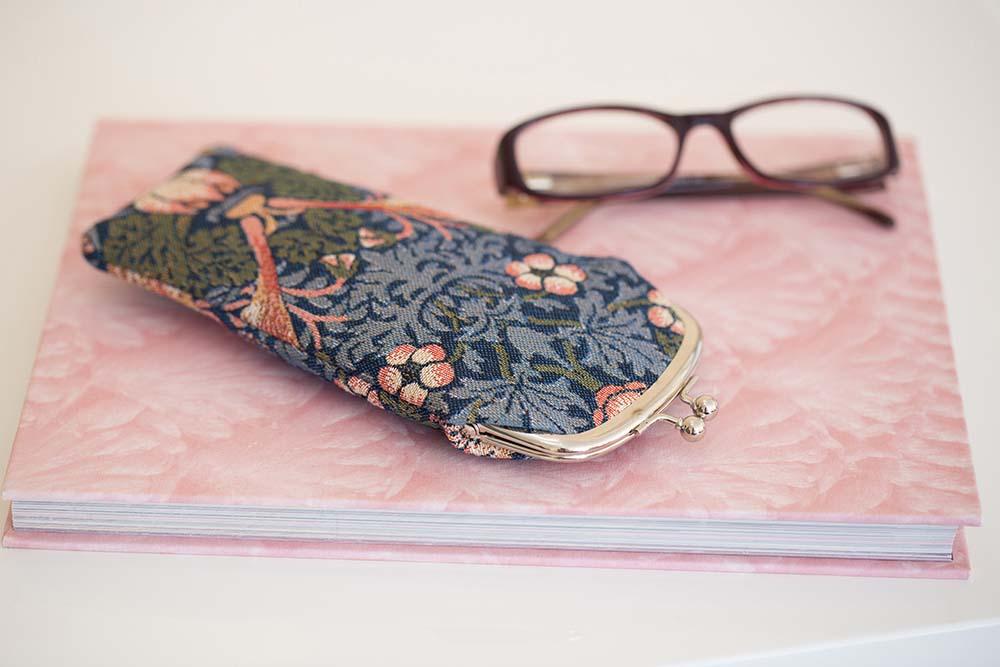 William Morris Strawberry Thief Blue - Glasses Pouch