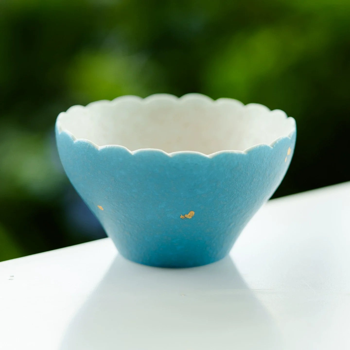 Handmade Blue Ceramic Teacup with Scalloped Rim – 80ml Traditional Chinese Tea Cup