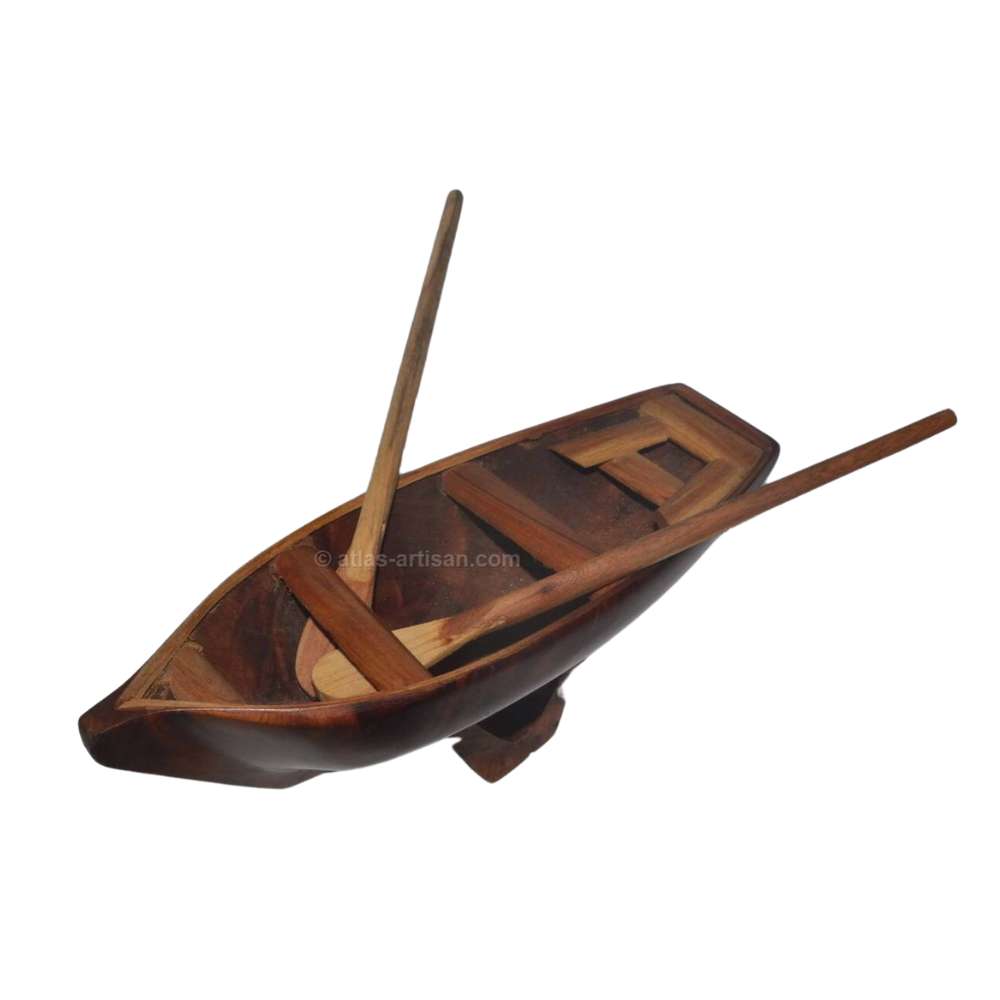 Thuya Boat Decor