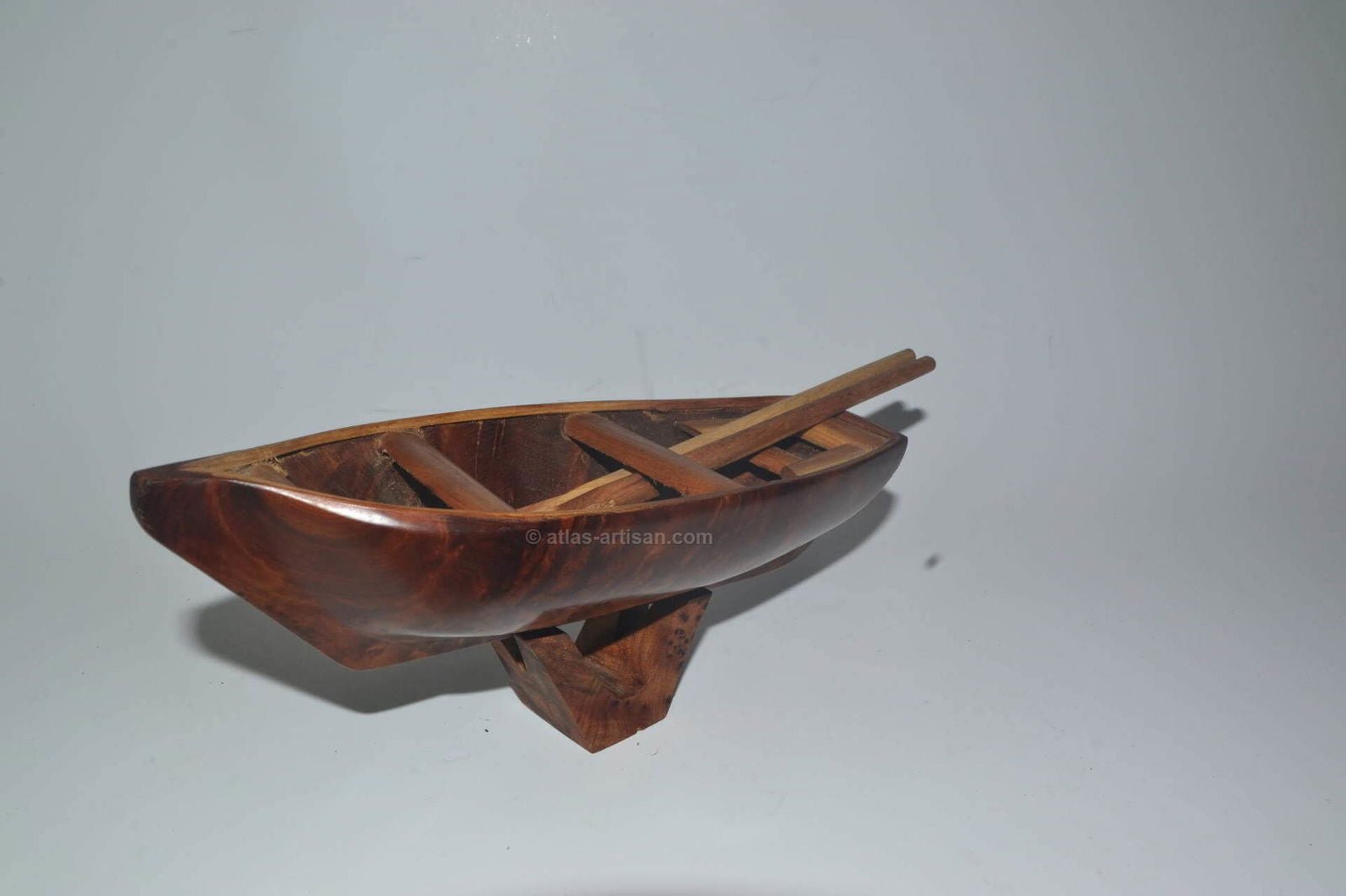 Thuya Boat Decor