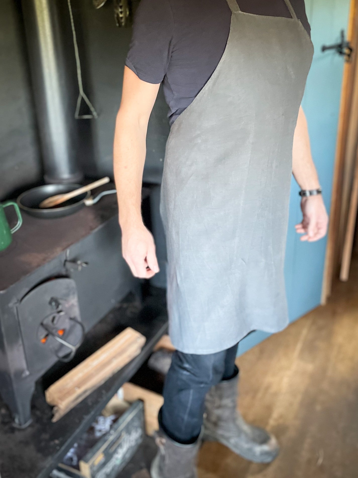 RUSTIC APRON - Charcoal