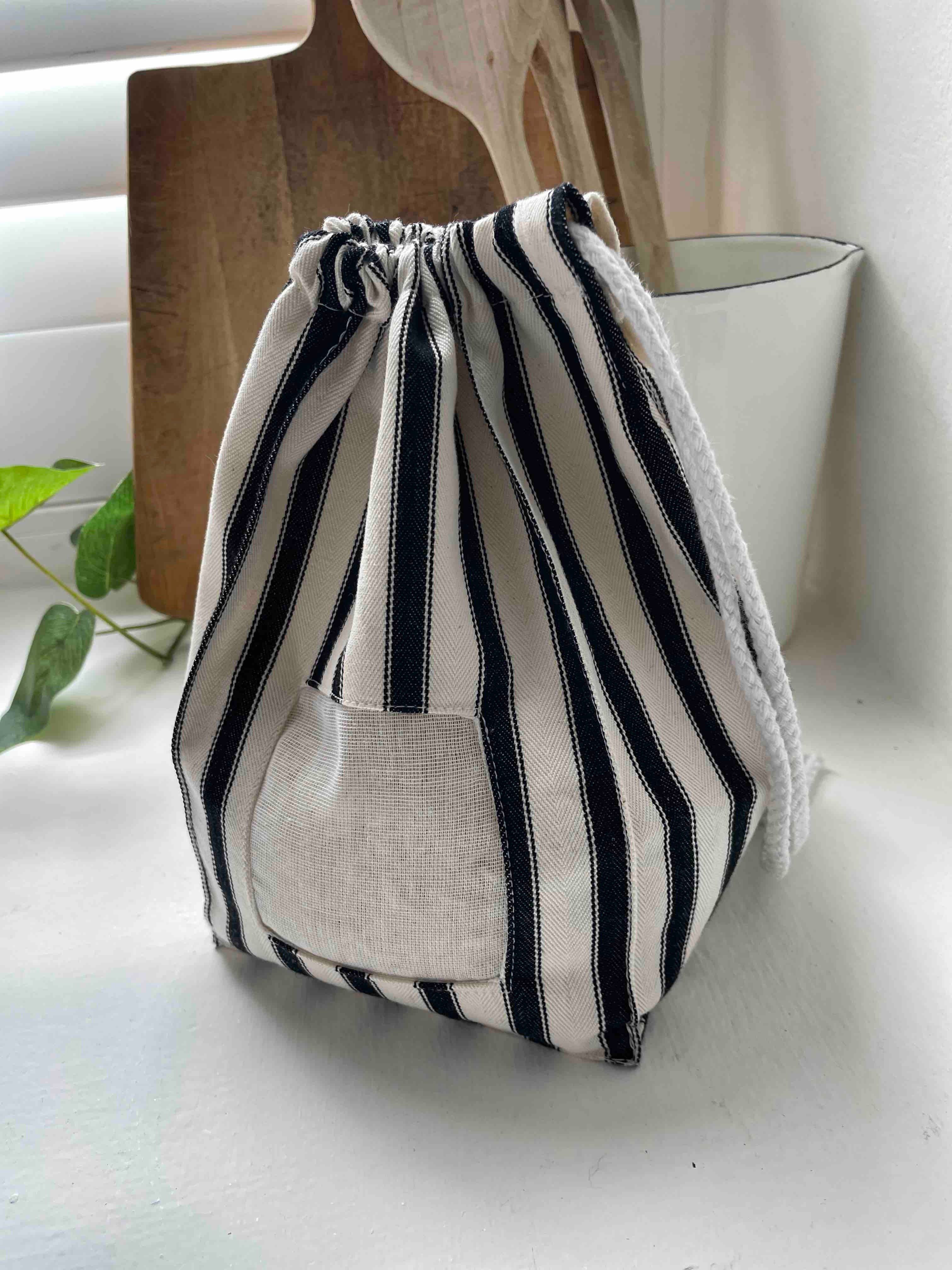 LINEN FOOD SACK - Black & Cream