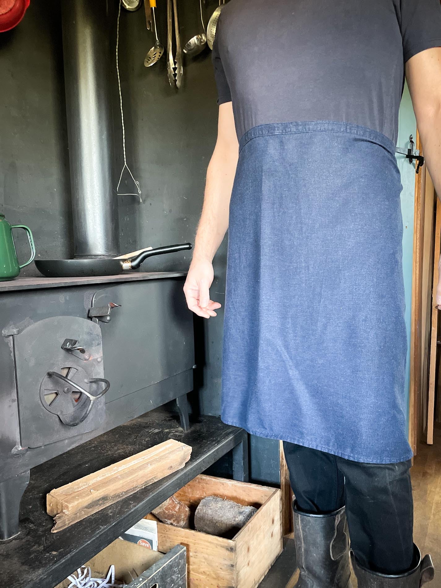 RUSTIC HALF APRON - Navy