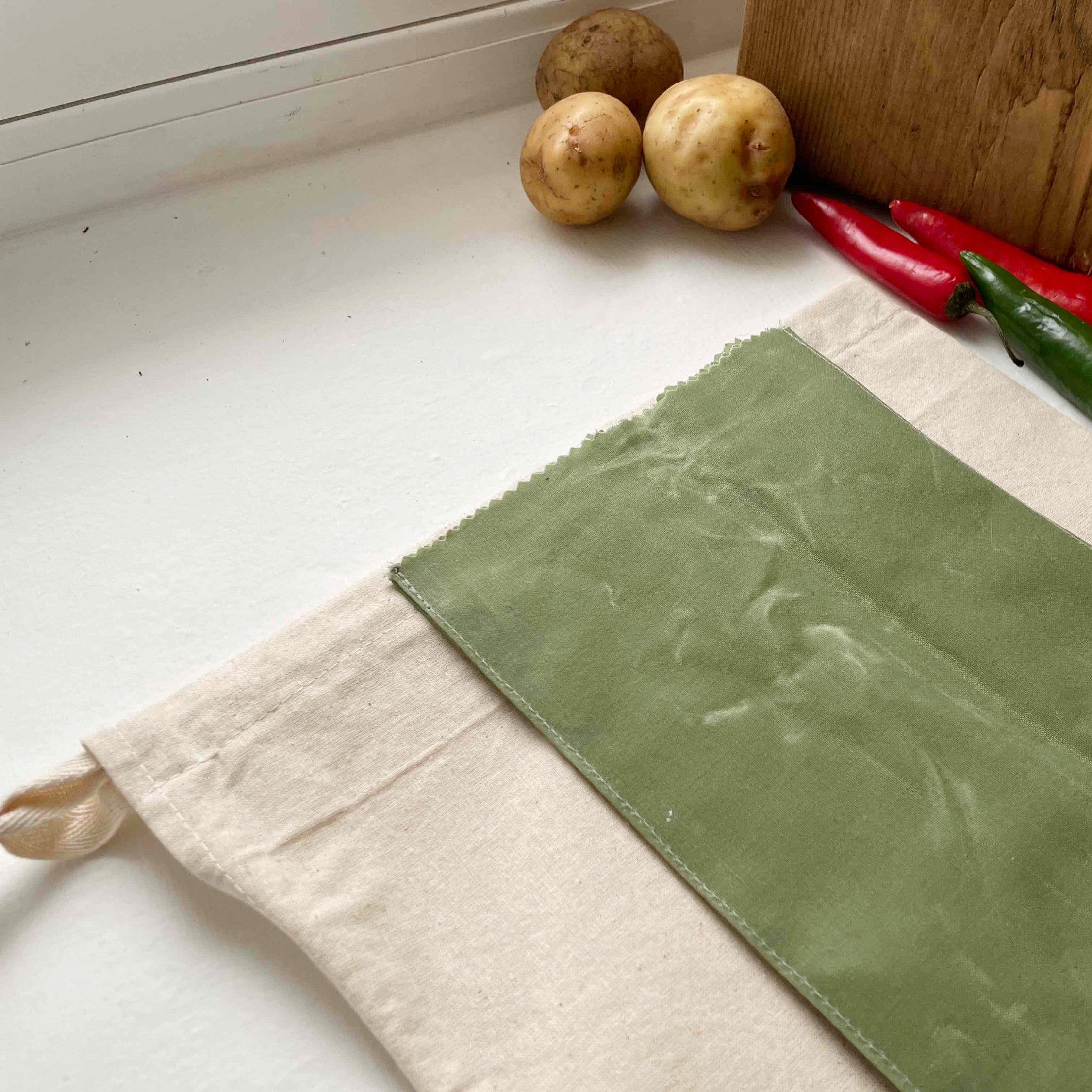 WAXED COTTON POTATO SACK - MOSS GREEN